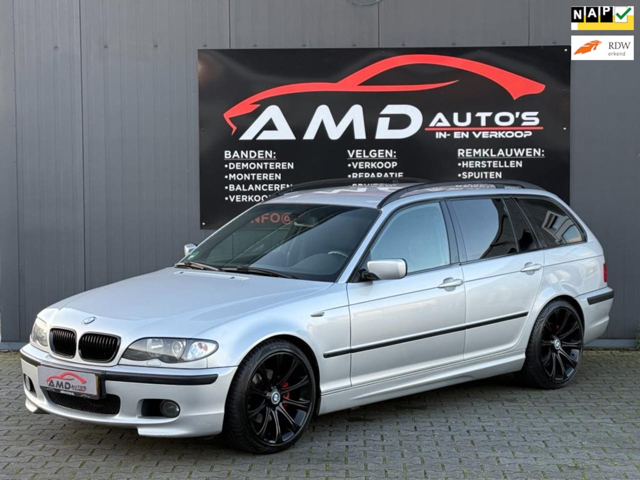 BMW 3-serie Touring - 325i Executive M-Pakket |Nap|Automaat|Cruise|Scherm|Climate Control| - AutoWereld.nl