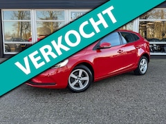 Volvo V40 - 2.0 D2 Nordic+ | 95.000 KM | Xenon | Navi |