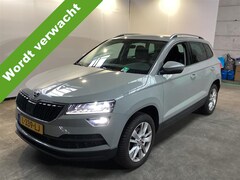 Skoda Karoq - 1.0 TSI Business Edition Plus Achteruitrijcamera - Stoelverwarming - Digitaal dashboard