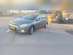 Hyundai i30 - 1.4i Dynamic