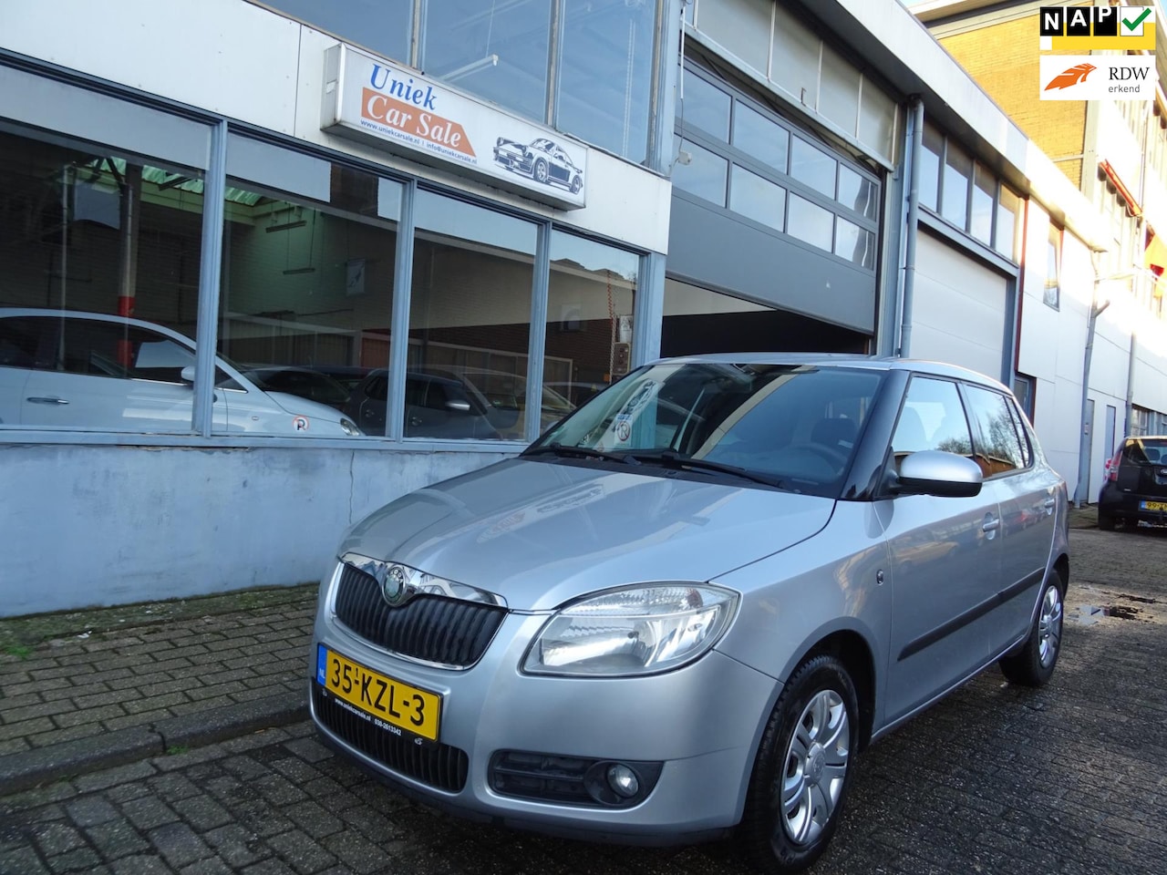 Skoda Fabia - 1.4-16V Tour 1.4-16V Tour - AutoWereld.nl