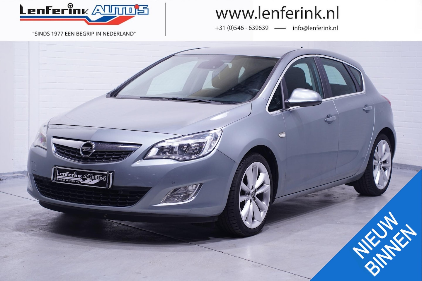 Opel Astra - 1.6 Cosmo Navi PDC v+a Clima Leder Stoelverwarming Trekhaak - AutoWereld.nl