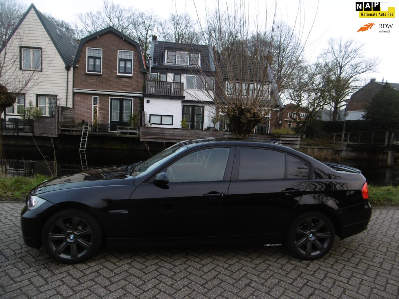 BMW 3-serie - 318i Automaat 130pk Clima Cruise Navi Youngtimer - AutoWereld.nl