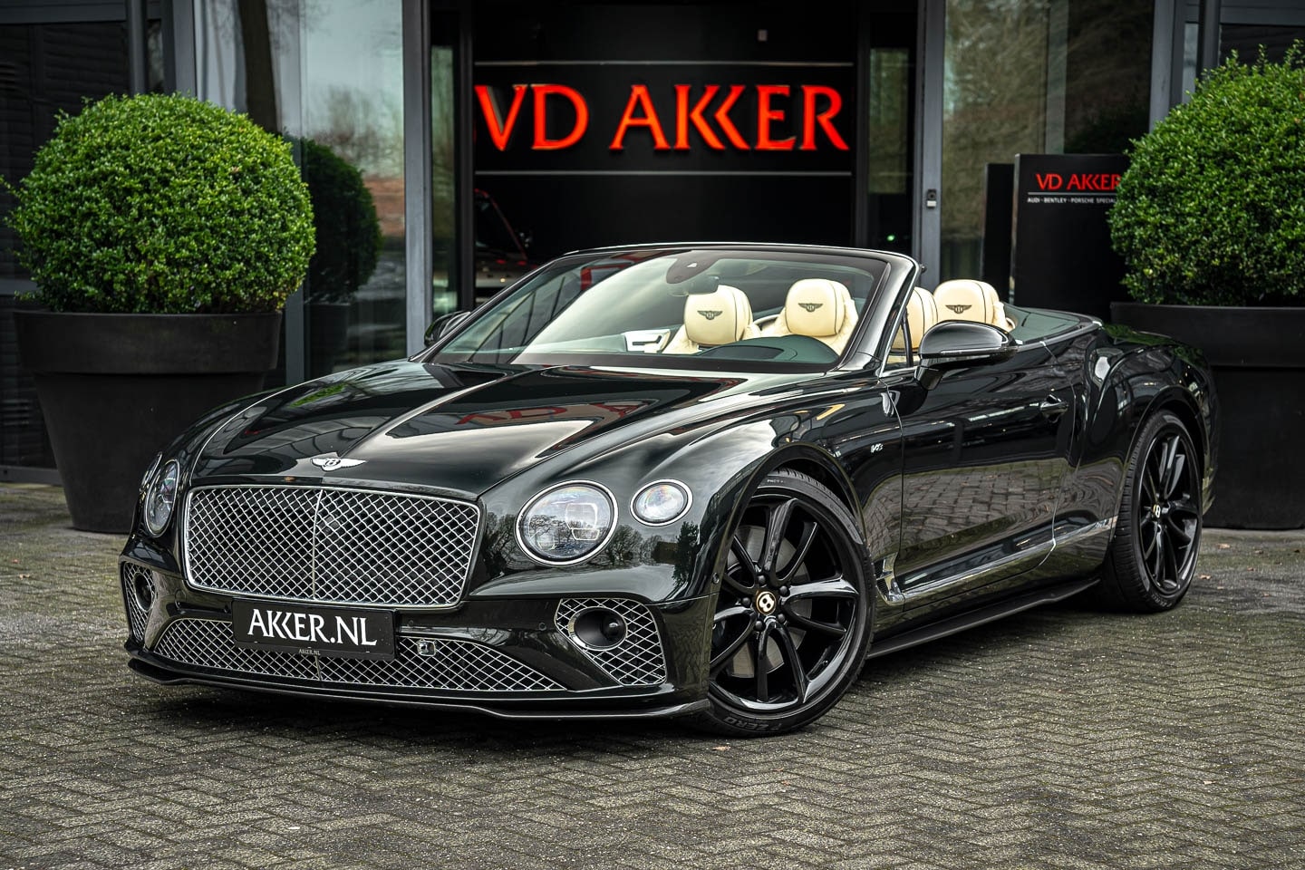 Bentley Continental GTC - V8 MULLINER MASSAGE+NEKVERWARMING+CARBON+HEADUP - AutoWereld.nl