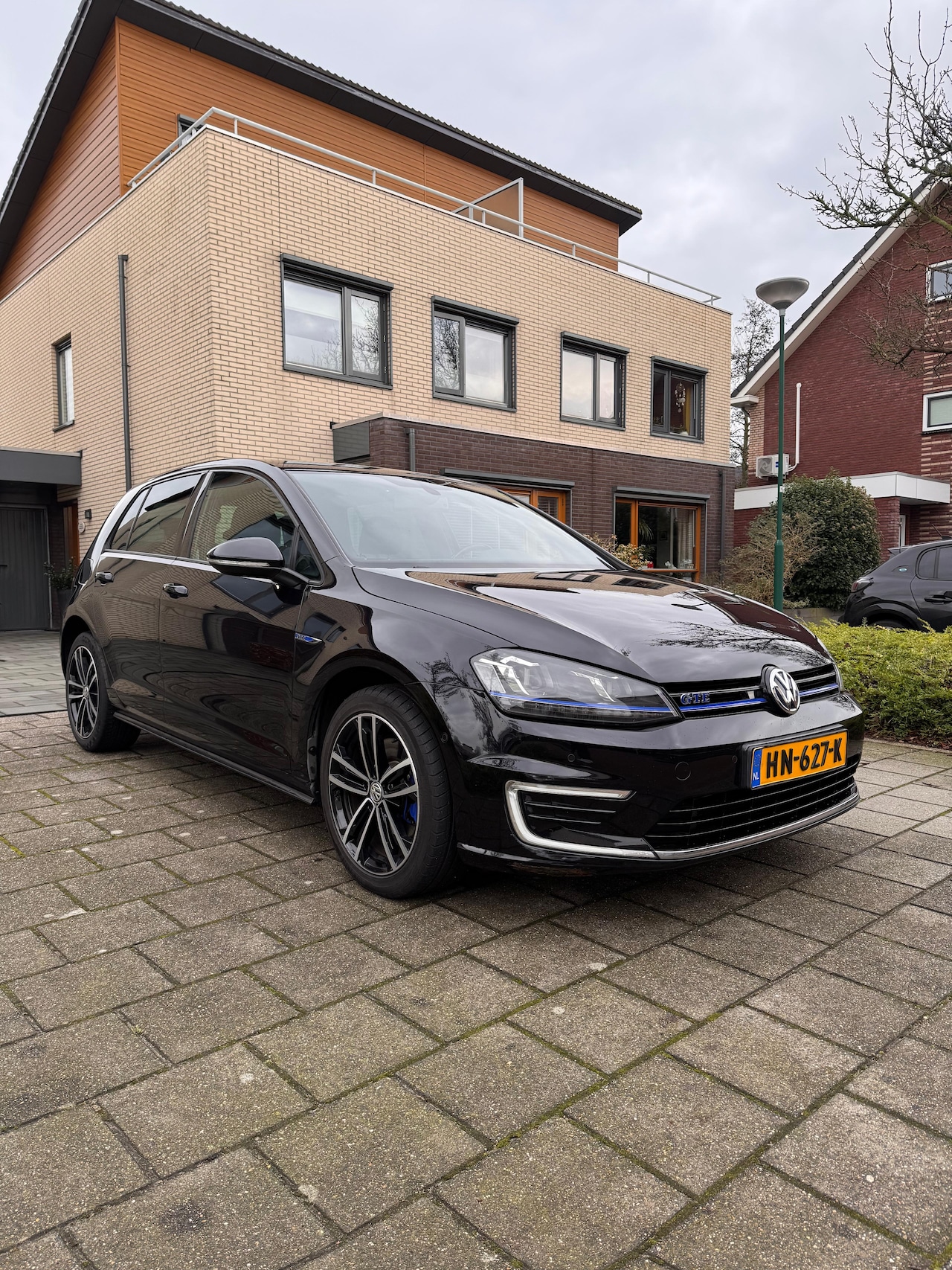 Volkswagen Golf - 1.4 TSI GTE Navi/Parkeersensoren/Lichtmetalen velgen - AutoWereld.nl