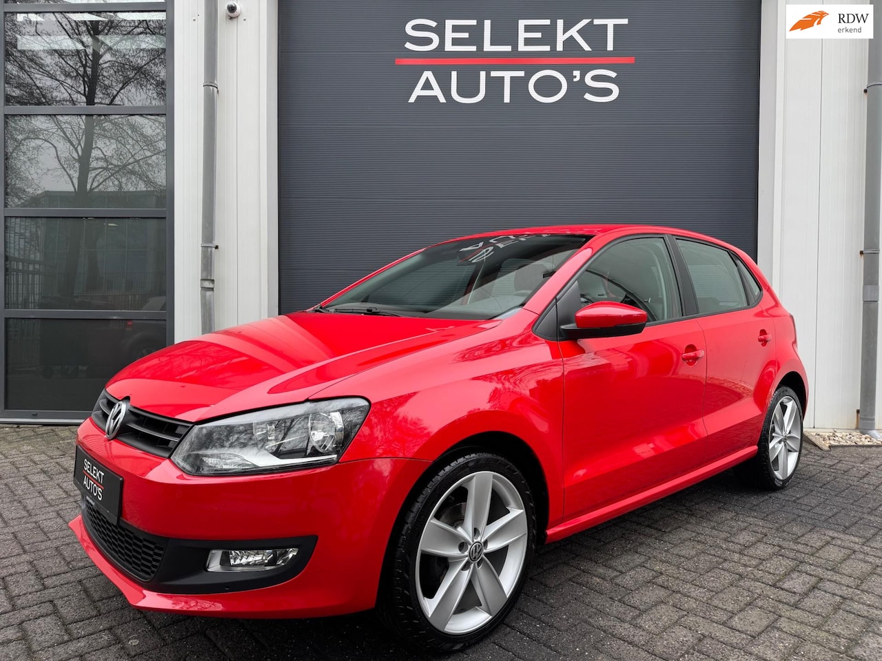 Volkswagen Polo - 1.4-16V Comfortline Climate Control/Stoelverwarming/Navigatie/17 Inch/PDC/Elekt Ramen/Elek - AutoWereld.nl