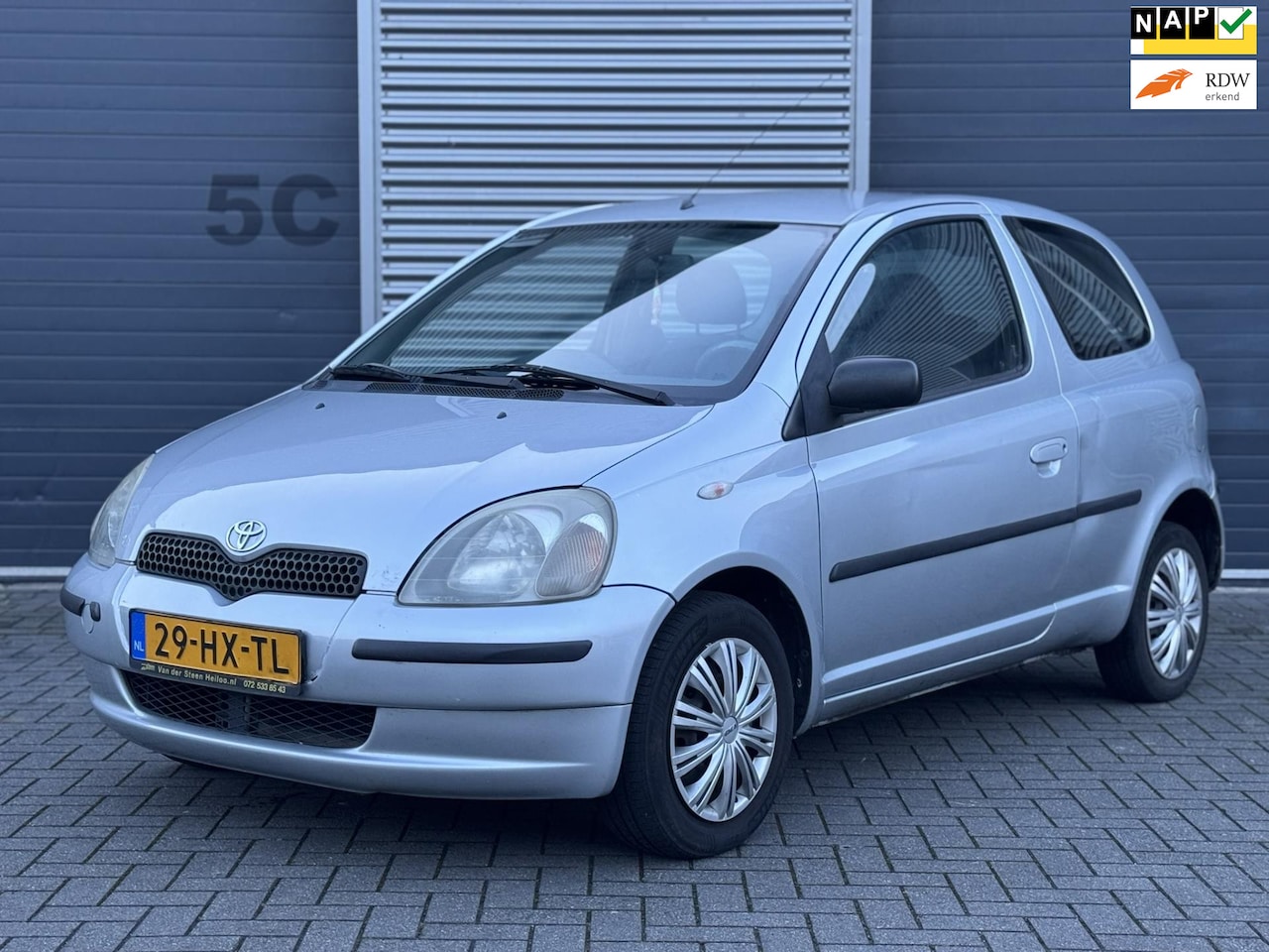 Toyota Yaris - 1.3-16V VVT-i Sol 1.3-16V VVT-i Sol AUTOMAAT - AutoWereld.nl