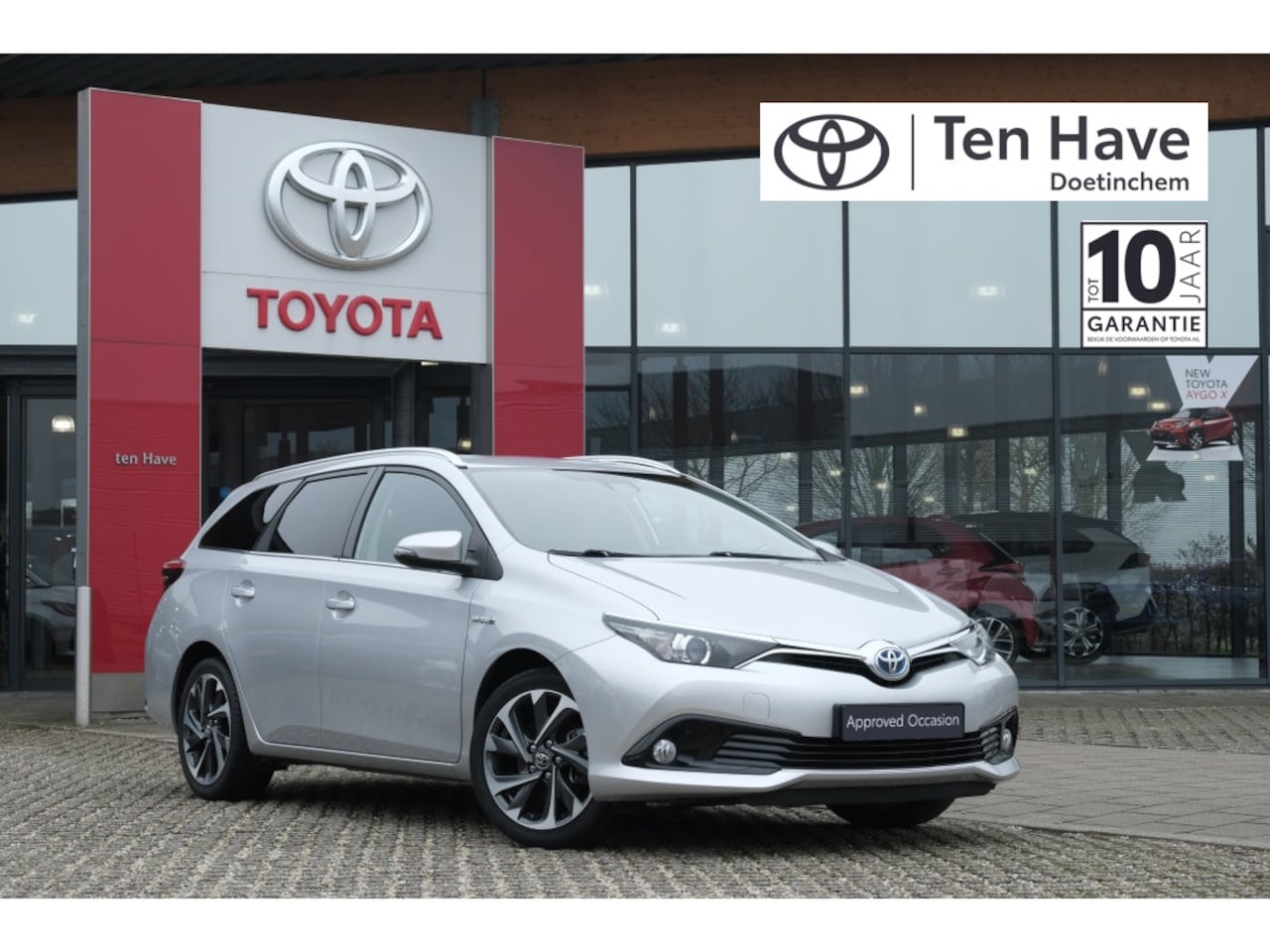 Toyota Auris Touring Sports - 1.8 Hybr. Aspiration - AutoWereld.nl