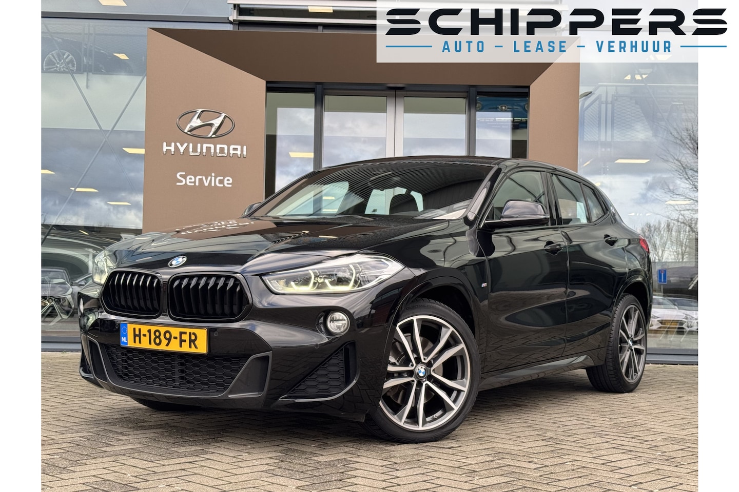 BMW X2 - sDrive20i High Executive | Voorstoelen verwarmd | M-pakket | Panoramadak | - AutoWereld.nl