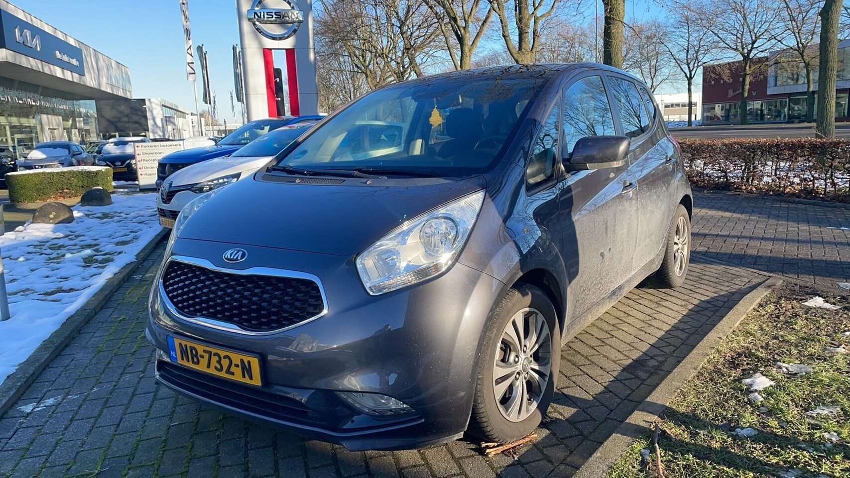 Kia Venga - 1.4 CVVT ExecutiveLine Nav, Camera, Panoramadak, Lm velgen - AutoWereld.nl