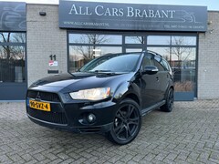 Mitsubishi Outlander - 2.0 Edition Two / xenon/ keylessgo / leder