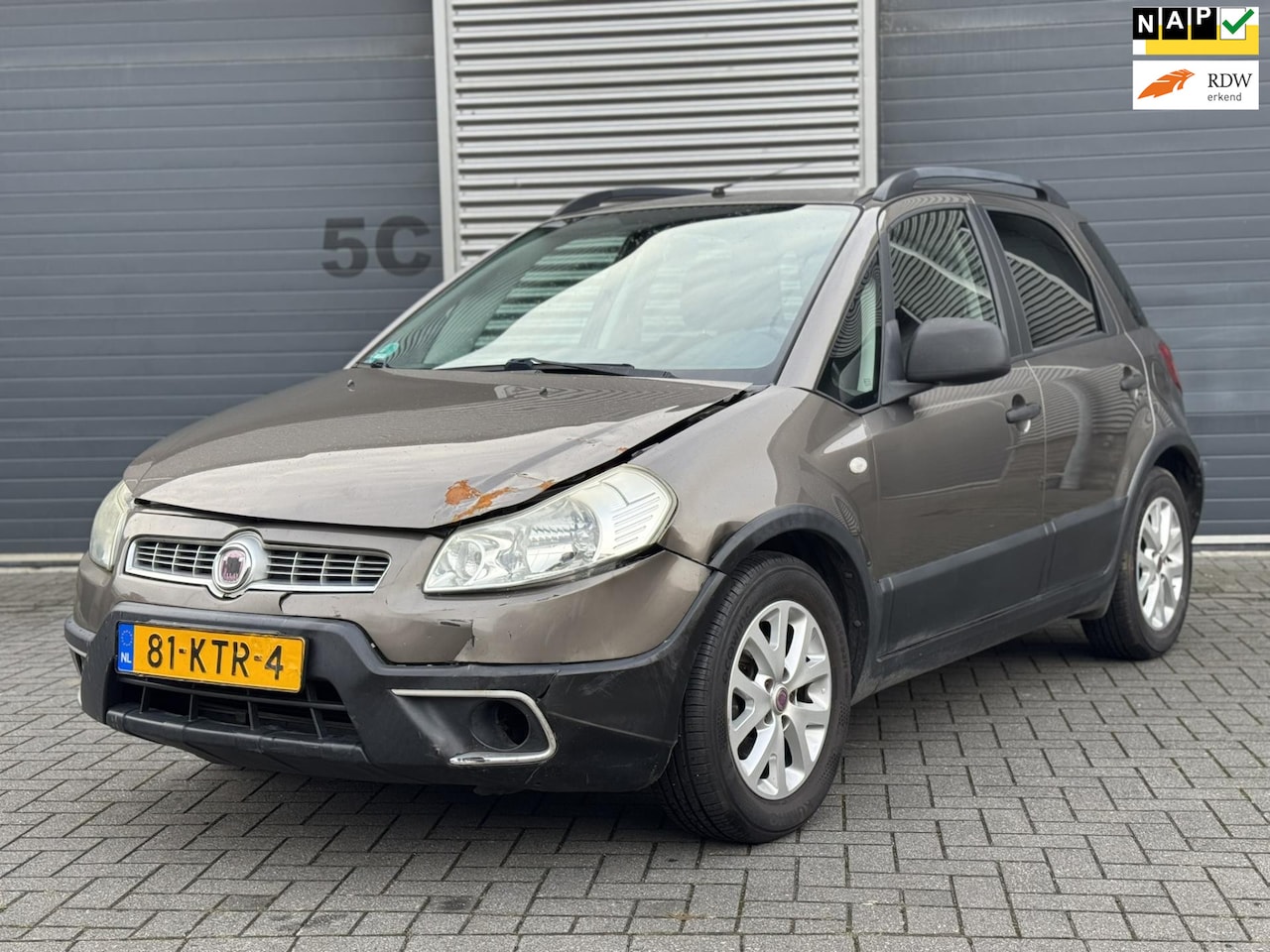 Fiat Sedici - 1.6-16V Young Airco/Navi/LM 2010 - AutoWereld.nl