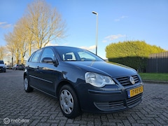 Volkswagen Polo - 1.4-16V Optive