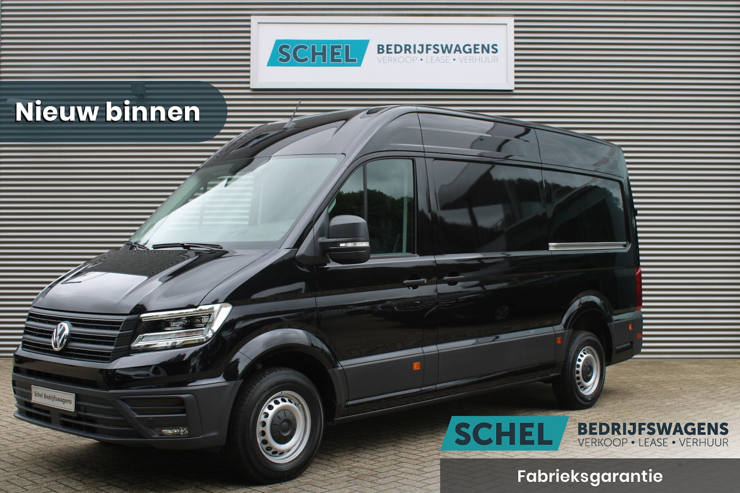 Volkswagen Crafter - 35 2.0 TDI L3H3 177pk - 2x Schuifdeur - LED - Trekhaak - Navigatie - DAB - Geveerde stoel - AutoWereld.nl