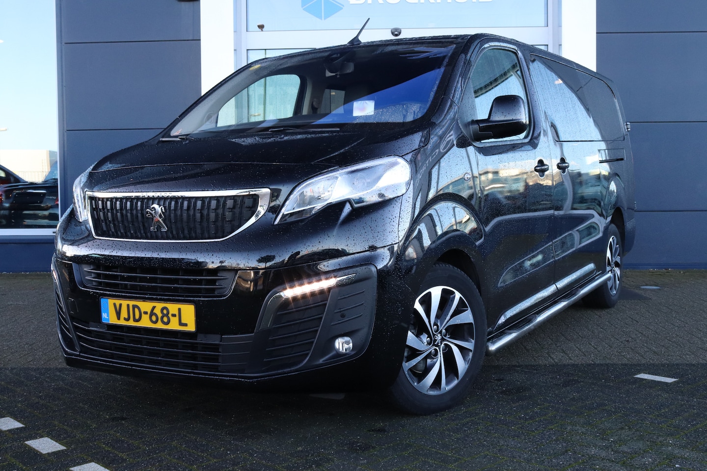 Peugeot Expert - 2.0 BlueHDI 180 Long Asphalt DC 2.0 BlueHDI 180 Long Asphalt DC - AutoWereld.nl