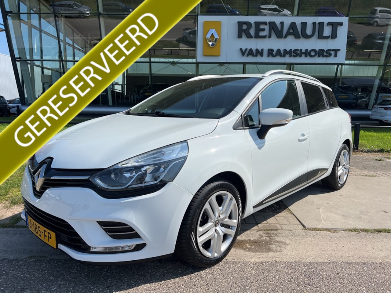 Renault Clio Estate - 0.9 TCe Zen / Airco / Cruise / MediaNav / Navigatie / Elektrische Ramen V / Bleutooth - AutoWereld.nl