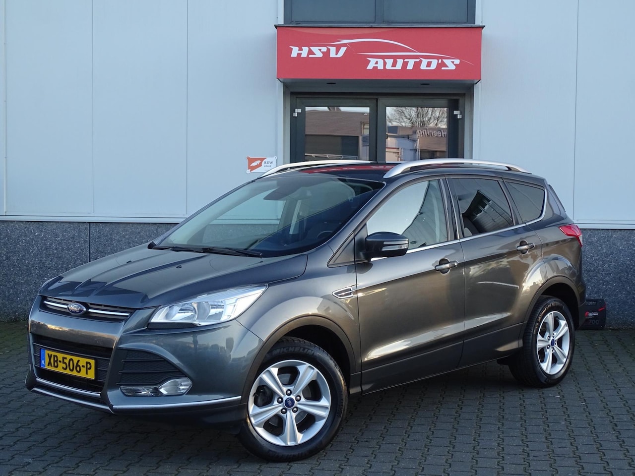 Ford Kuga - 1.5 Titanium navi LM airco - AutoWereld.nl