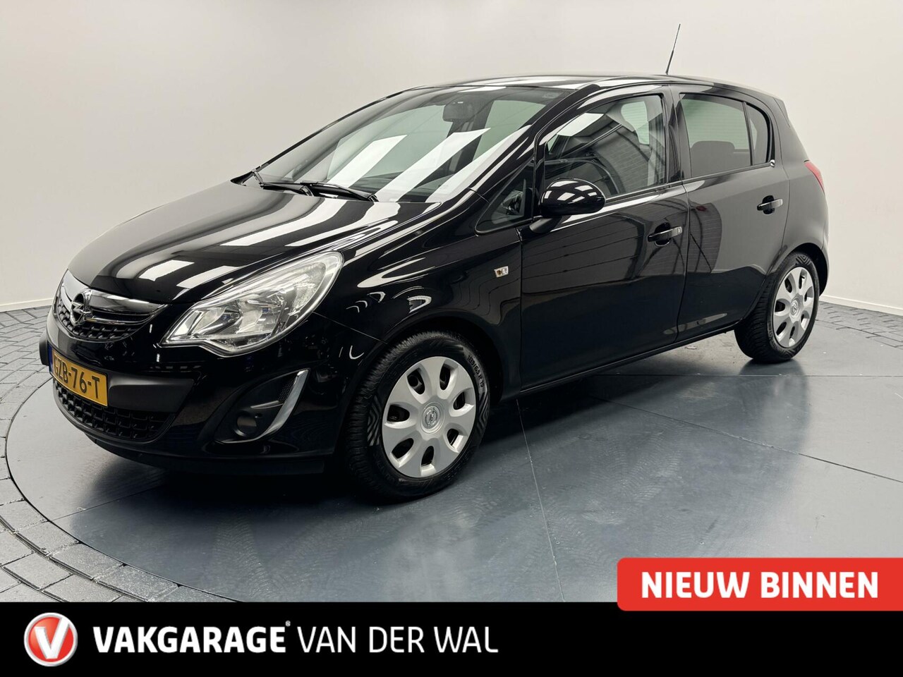 Opel Corsa - 1.4i-16V Navigatie-Airco-Cr.contr-Stuur/Stoelverwarming-Parkeersensoren - AutoWereld.nl