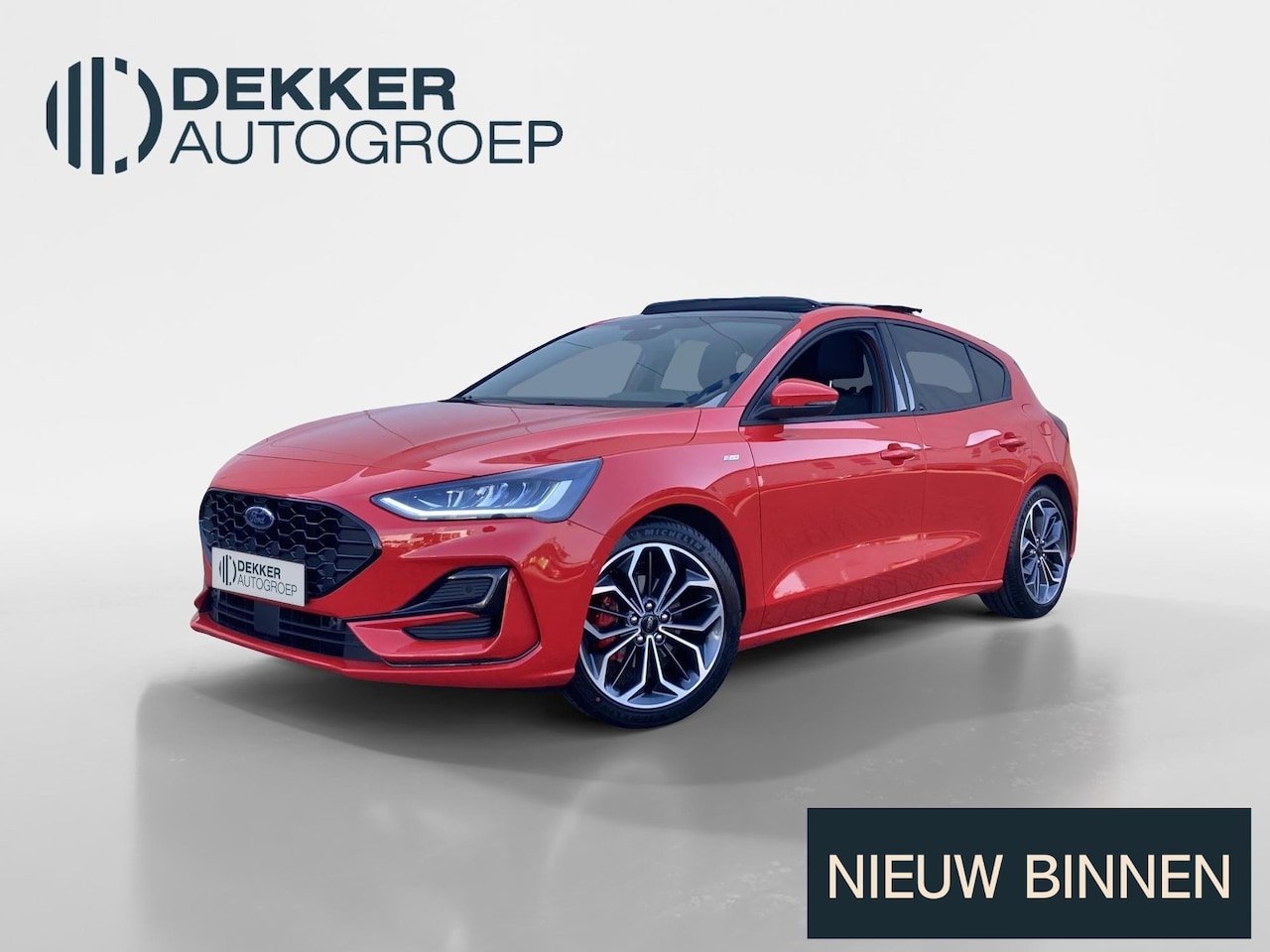 Ford Focus - 1.0 EcoBoost Hybrid ST Line X - 5-deurs - Panoramadak - Nieuw - SNEL RIJDEN - AutoWereld.nl