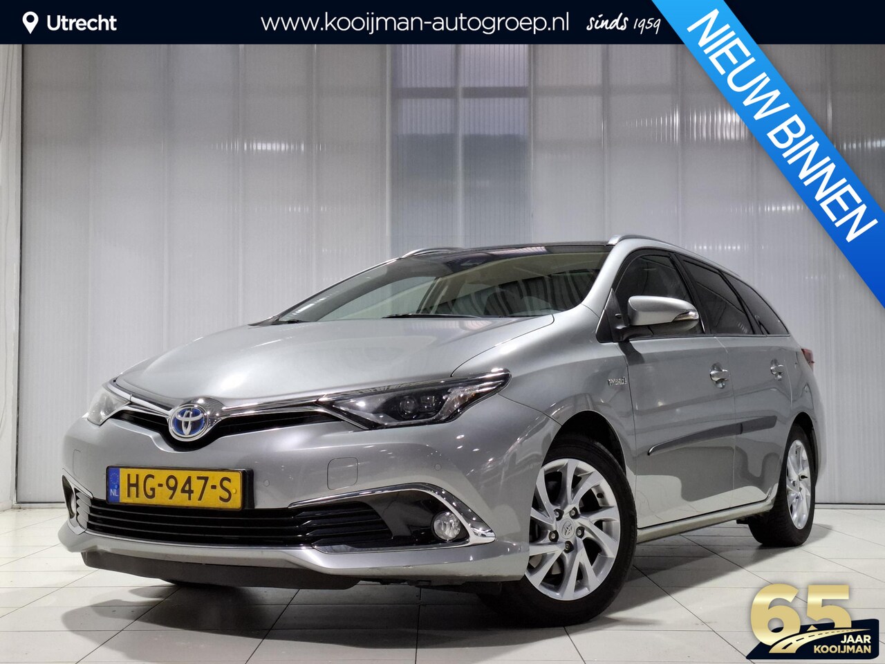 Toyota Auris Touring Sports - 1.8 Hybrid Lease pro | Trekhaak | Panoramadak | Xenon | Dealer onderhouden | - AutoWereld.nl