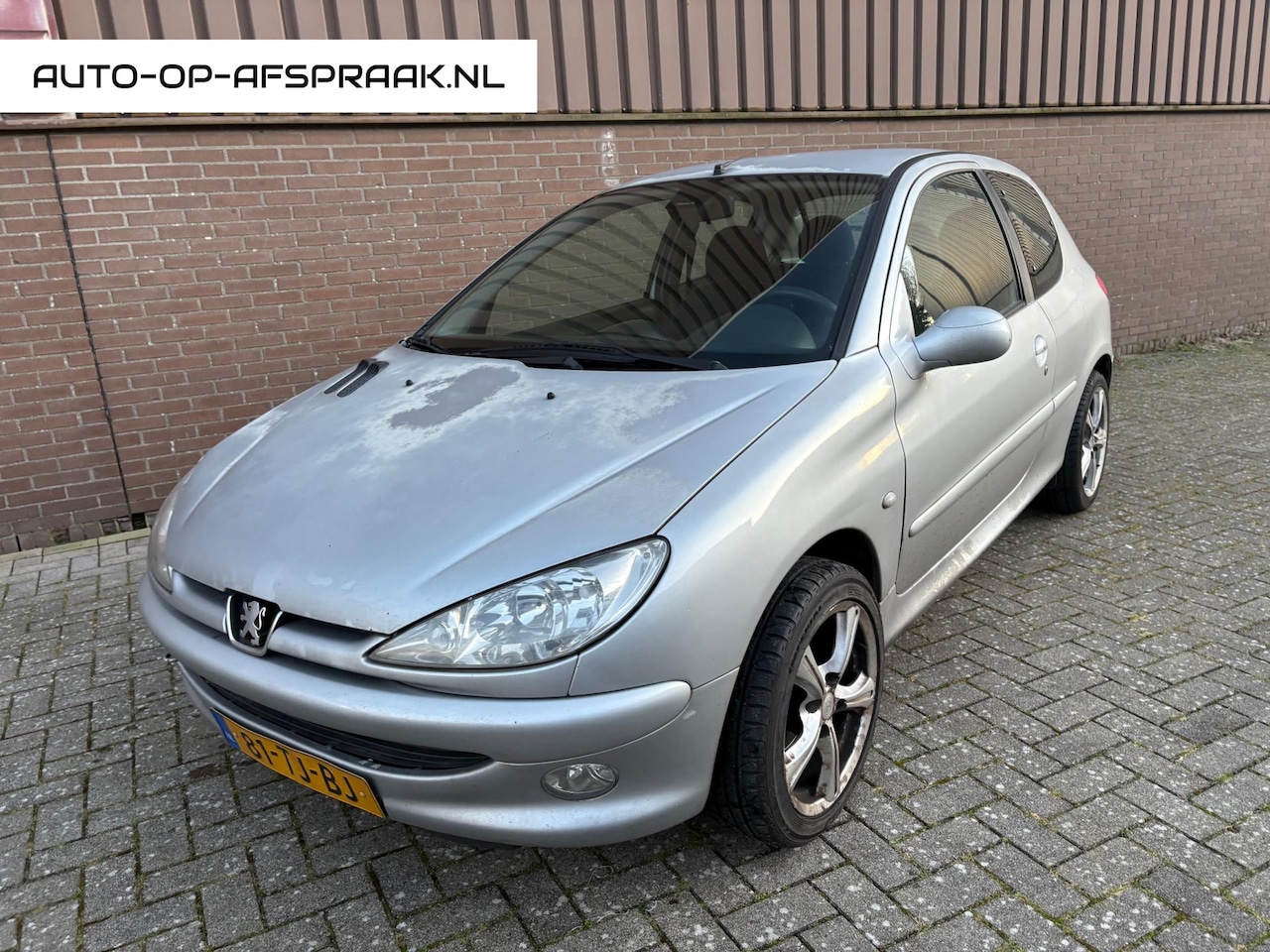 Peugeot 206 - 1.4 Gentry 3drs. Airco APK NAP - AutoWereld.nl