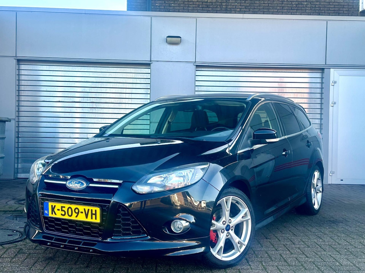 Ford Focus Wagon - 1.0 EcoBoost ST-line - AutoWereld.nl