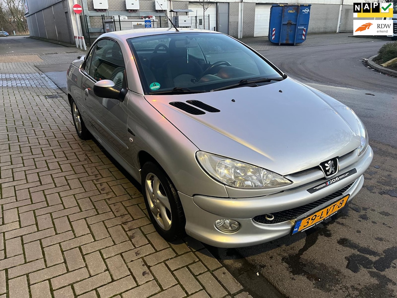 Peugeot 206 CC - 1.6-16V 1.6-16V - AutoWereld.nl