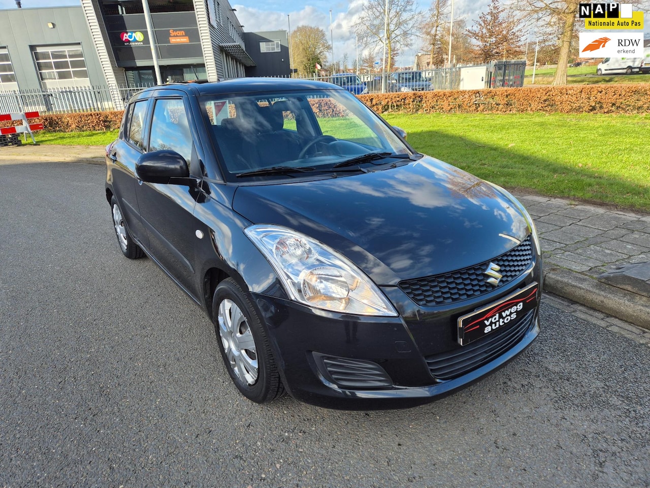 Suzuki Swift - 1.2 Comfort EASSS 5 deurs airco - AutoWereld.nl