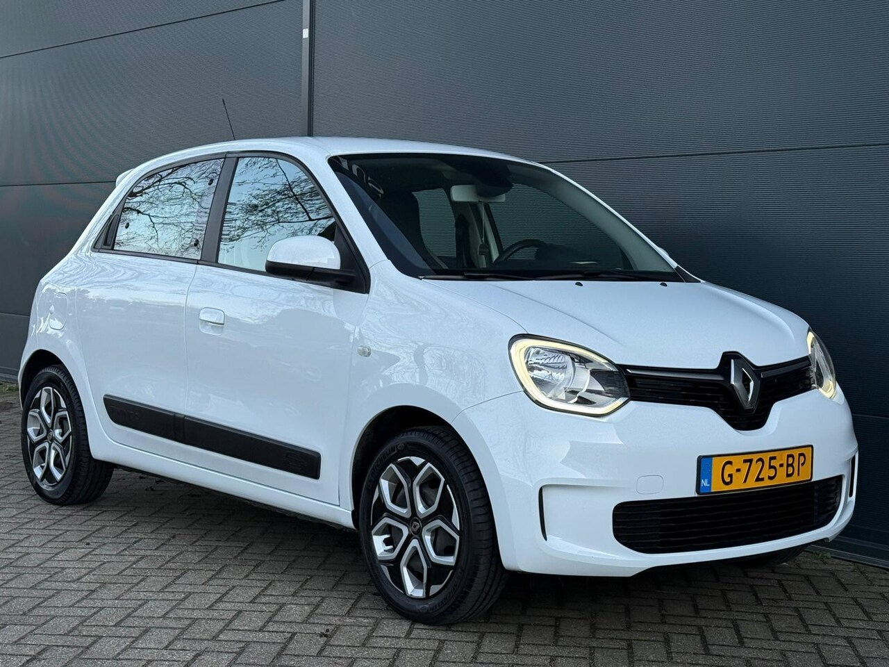 Renault Twingo - 1.0 SCe Collection AIRCO | ELEK RAMEN | 72519 KM | PDC | NWE APK | BTW - AutoWereld.nl