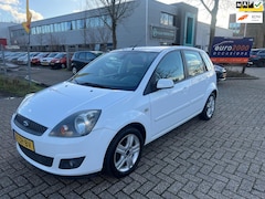 Ford Fiesta - 1.3-8V Futura XL - AIRCO - 5 DEURS - NIEUWE APK