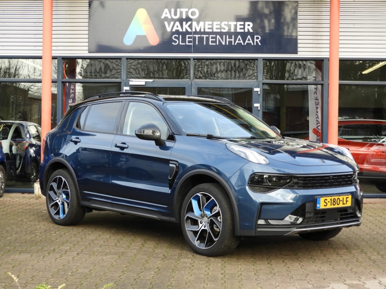 Lynk & Co 01 - 2023 1.5 Plug-In Hybrid 262PK Black-Lined - AutoWereld.nl