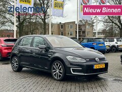 Volkswagen Golf - Electric E-DITION - Navi, Clima