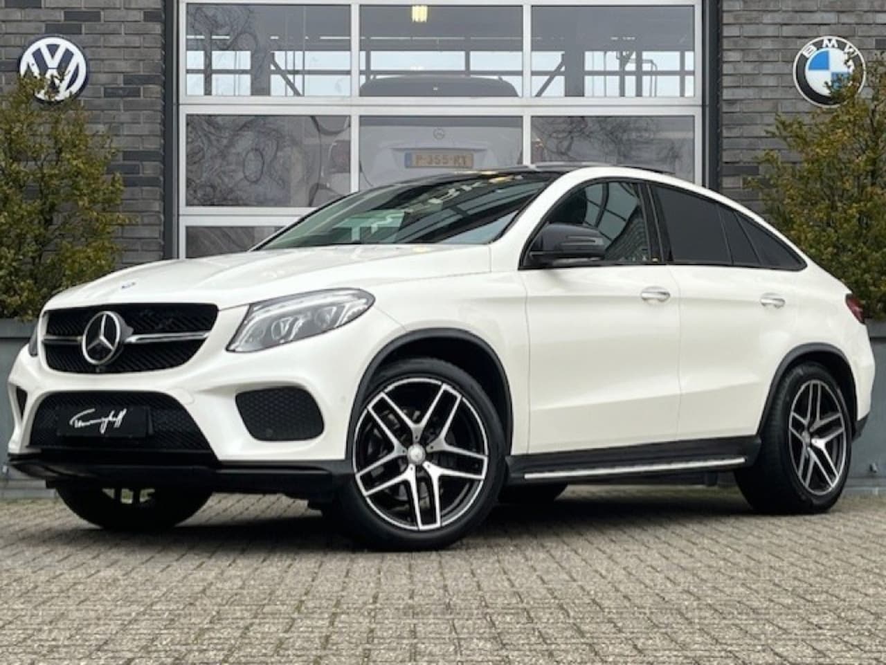 Mercedes-Benz GLE-Klasse - GLE 350D COUPÉ VAN  - AMG - LUCHTV. - SCH.-/KANT.DAK - AutoWereld.nl