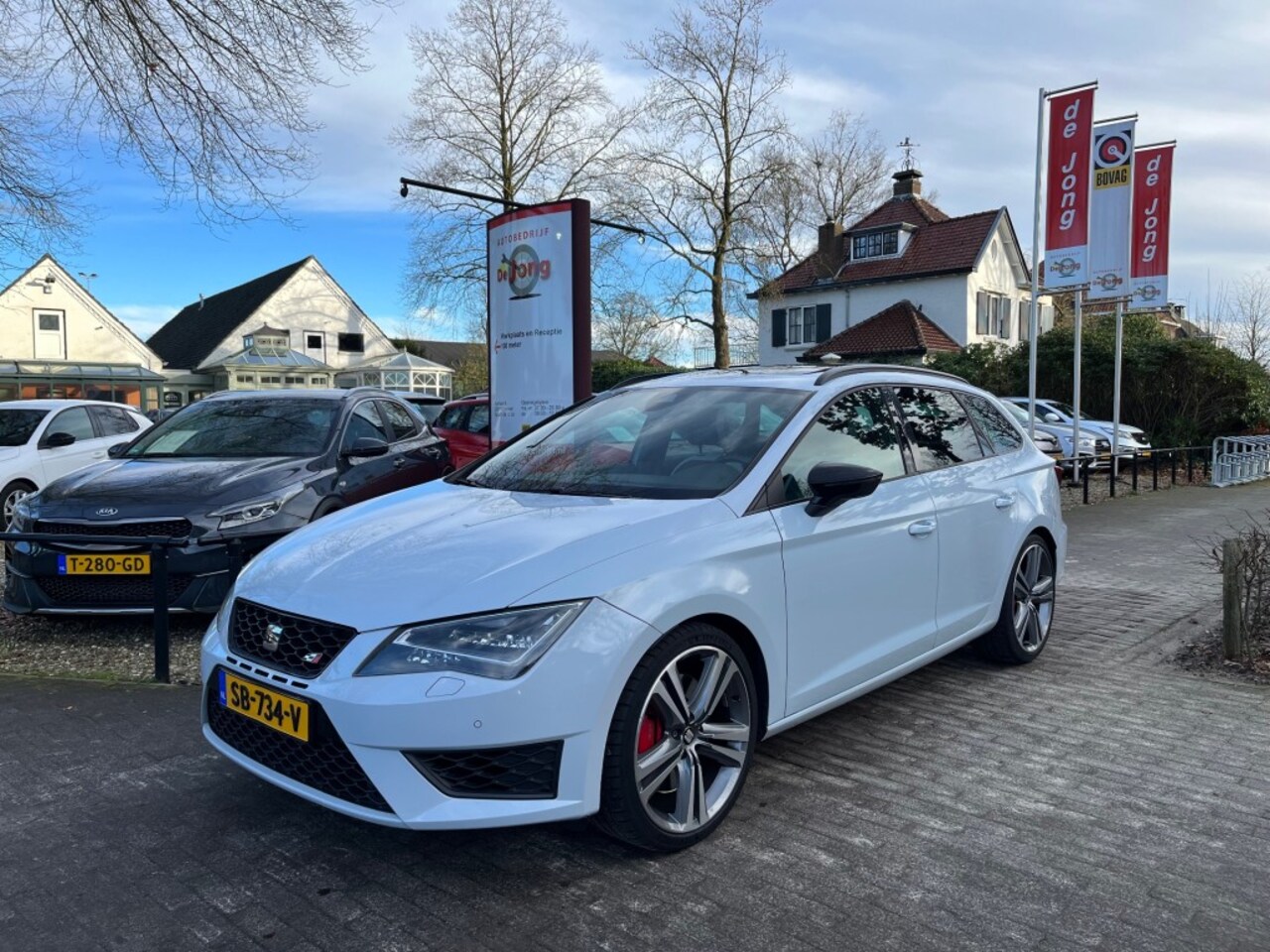 Seat Leon - ST 2.0 TSI CUPRA 290 AUTOMAAT 350PK / SCHUIFDAK / CARPPLAY - AutoWereld.nl