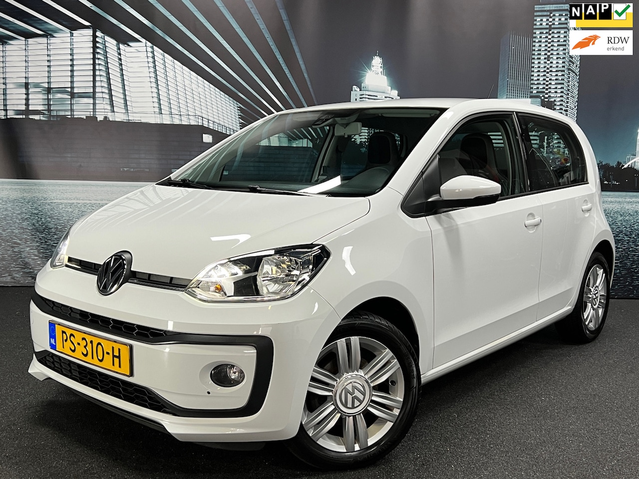 Volkswagen Up! - 1.0 BMT high up! AIRCO/CRUISE/NAP - AutoWereld.nl