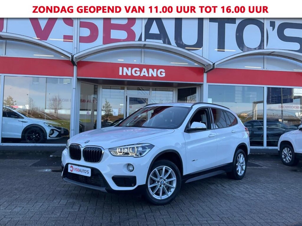 BMW X1 - xDrive 2.0i AUT. 192PK NAVI CAMERA TREKHAAK AIRCO LMV PDC - AutoWereld.nl