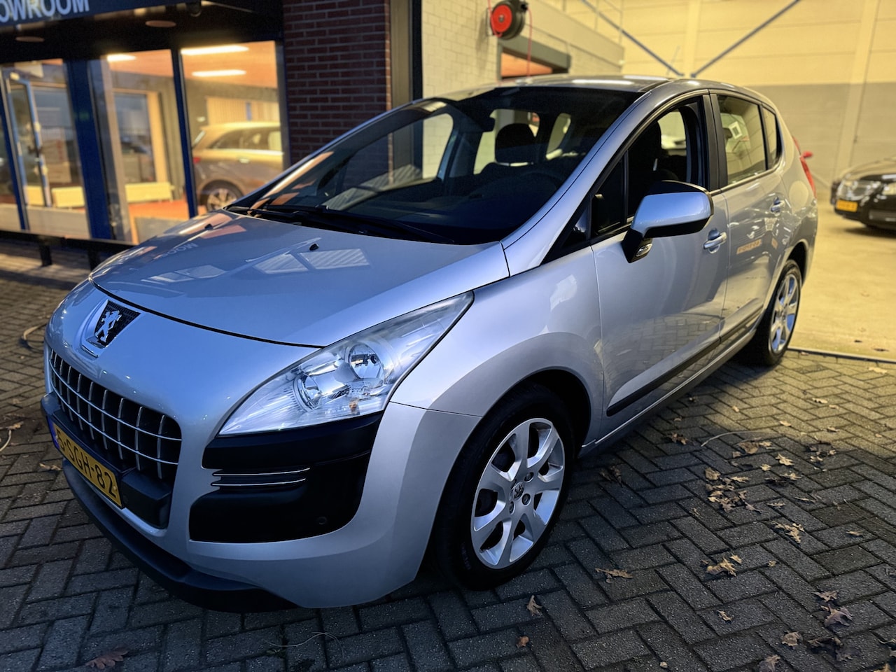 Peugeot 3008 - 1.6 VTi Blue Lease 1.6 VTi Blue Lease - AutoWereld.nl