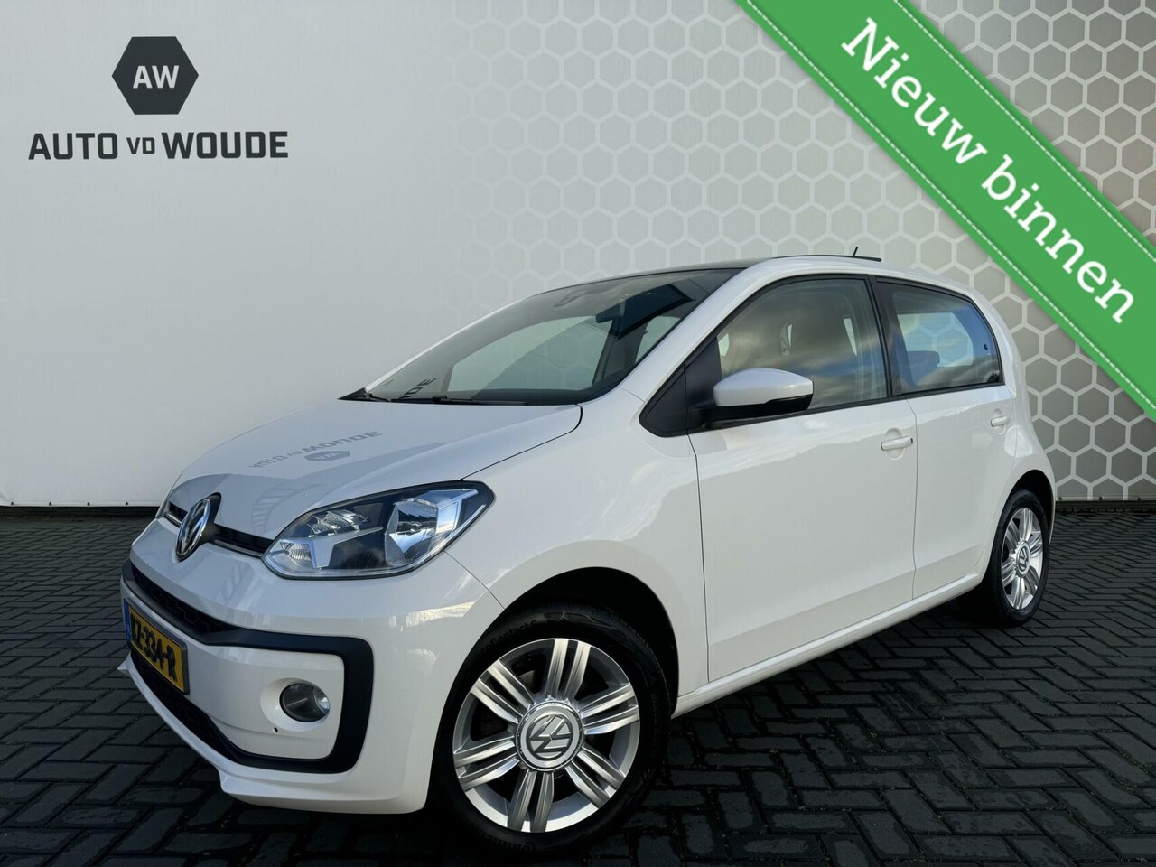 Volkswagen Up! - 1.0 EcoFuel high up! 1.0 EcoFuel high up! - AutoWereld.nl