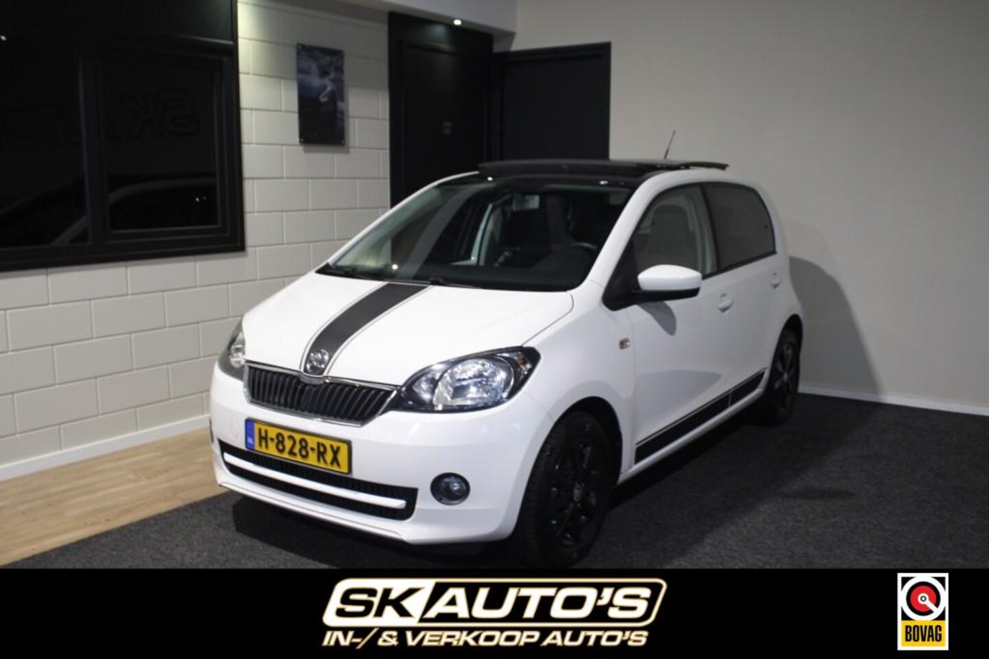 Skoda Citigo - 1.0 ELEGANCE AUTOMAAT PANODAK NAVI CRUISE PDC ALL-IN PRIJS! - AutoWereld.nl