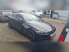 Jaguar XE - 2.0 D Prestige