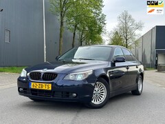 BMW 5-serie - 525i Executive/AUT/XENON/SCHUIFDAK/STOELVERW/NAVI/PDC/