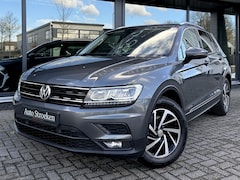 Volkswagen Tiguan - 1.5 TSI DSG-7 Navi Trekhaak Camera LED