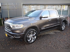 Dodge Ram 1500 - 5.7 V8 4x4 Crew Cab Limited 5.7 V8 4x4 model 2019 met panoramadak