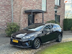 Kia Cee'd - Ceed 1.0 T-GDi GT-Line Business Edition 17000km