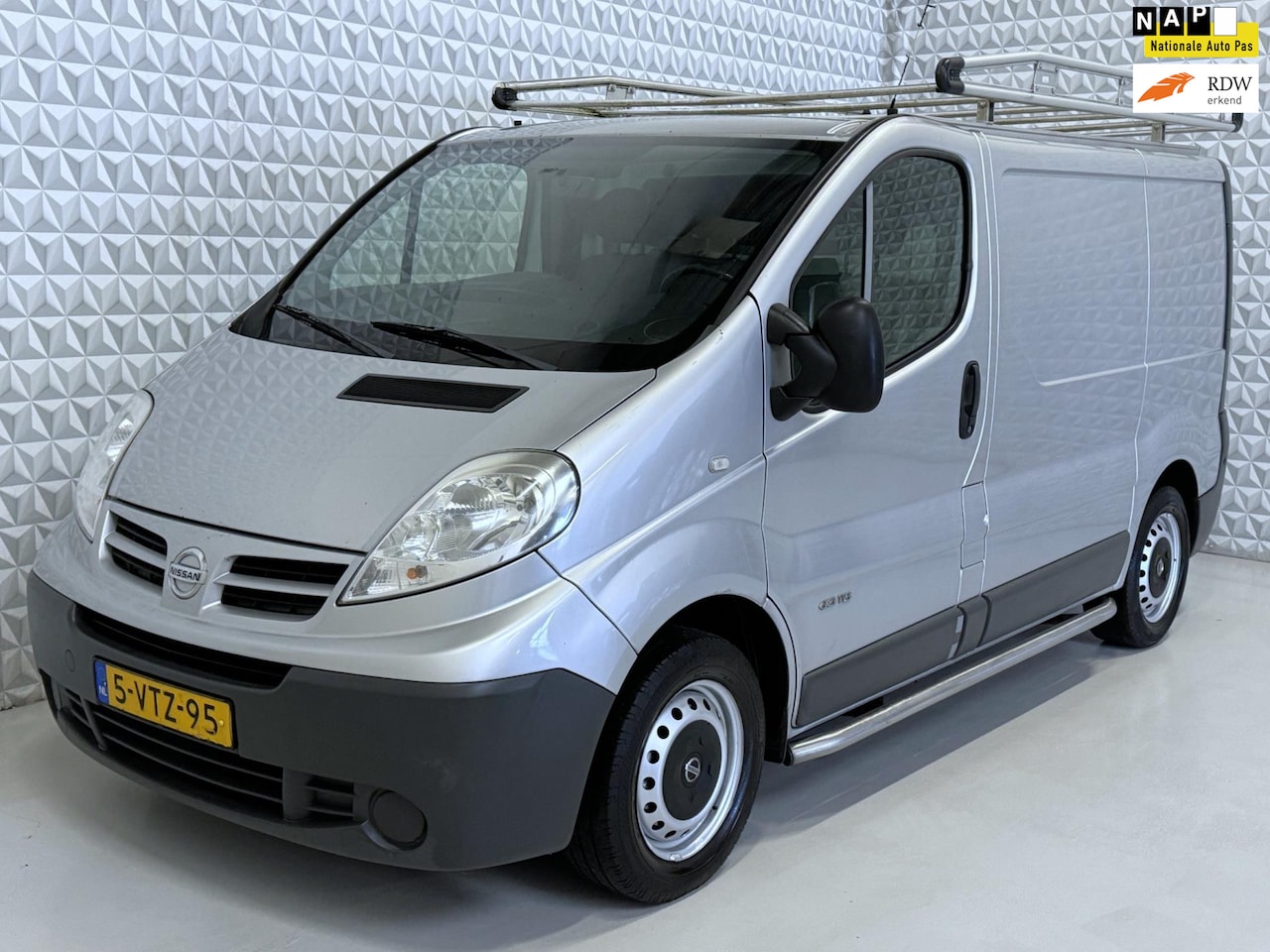 Nissan Primastar - 2.0 dCi L1H1 Airco Schuifdeur Trekhaak (2012) - AutoWereld.nl