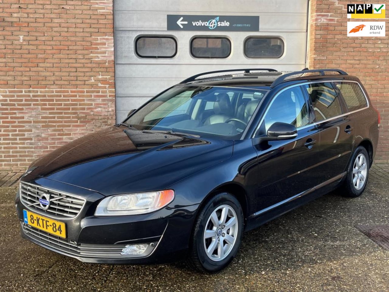 Volvo V70 - 2.0 D4 Momentum Automaat leder MY 2014 - AutoWereld.nl