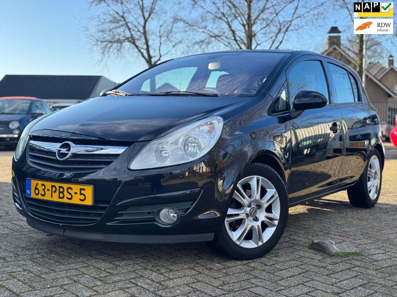 Opel Corsa - 1.4-16V Cosmo CRUISE CTRL PDC CLIMATE CTRL - AutoWereld.nl