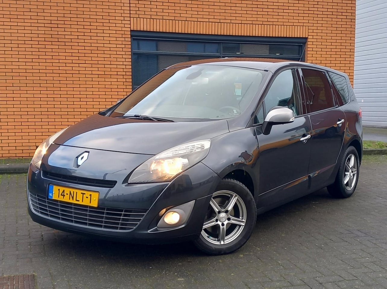 Renault Grand Scénic - 1.4 TCE 130 5P Celsium - AutoWereld.nl