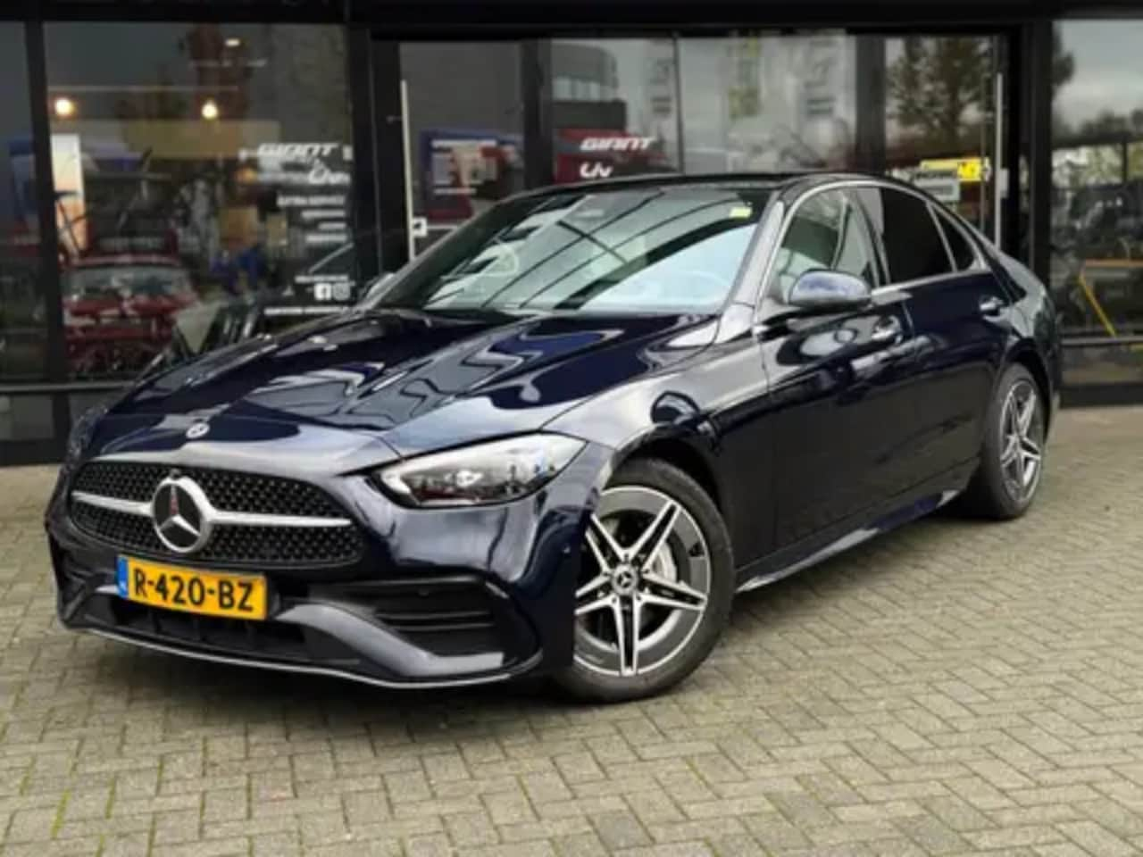 Mercedes-Benz C-klasse - 300 e AMG Line 300 e AMG Line - AutoWereld.nl