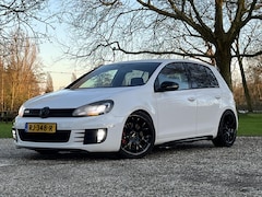 Volkswagen Golf - 2.0 TSI GTI *Lees Tekst